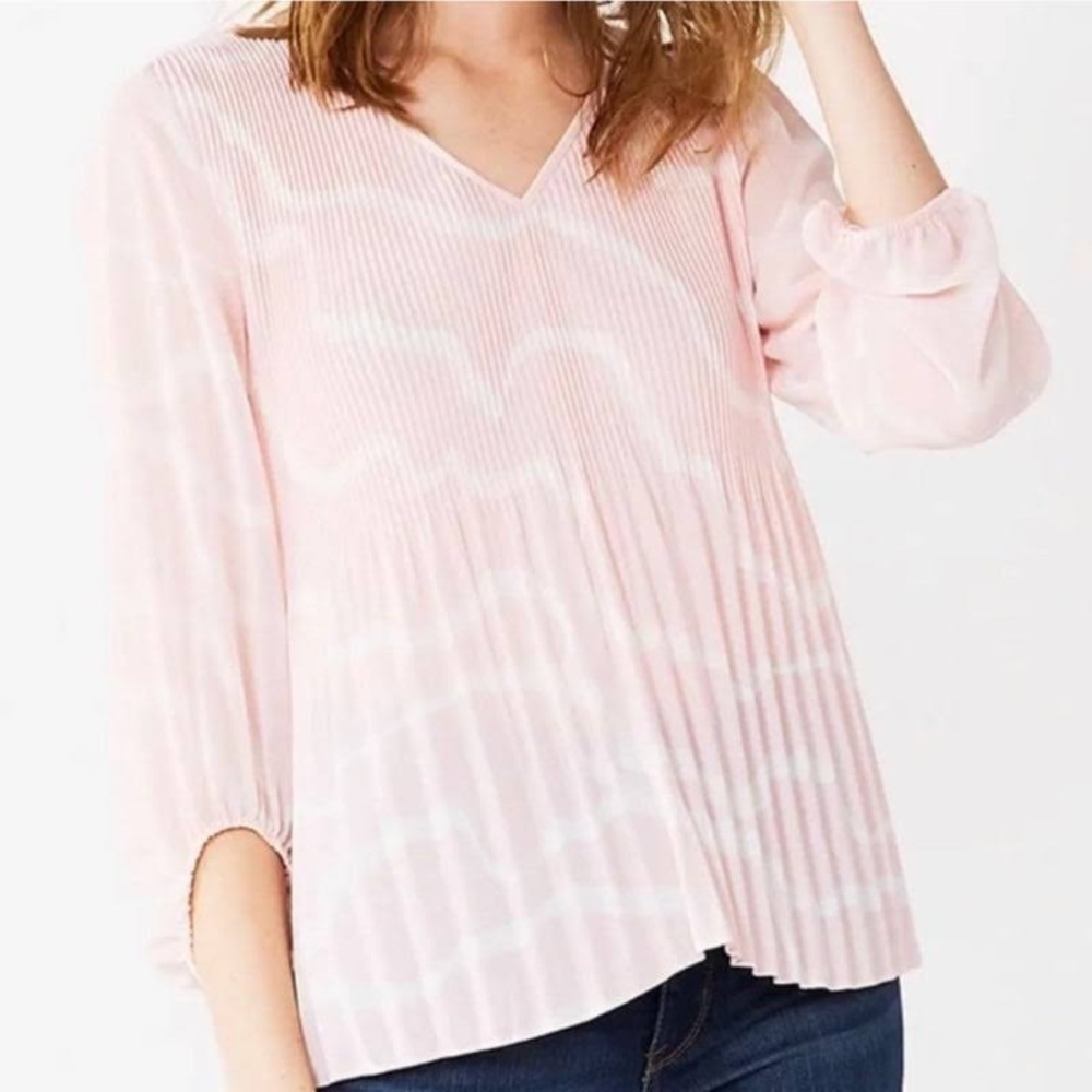 Nine West Baby Pink and White V-neck Long Sleeve Pleated Top Blouse, size Small
